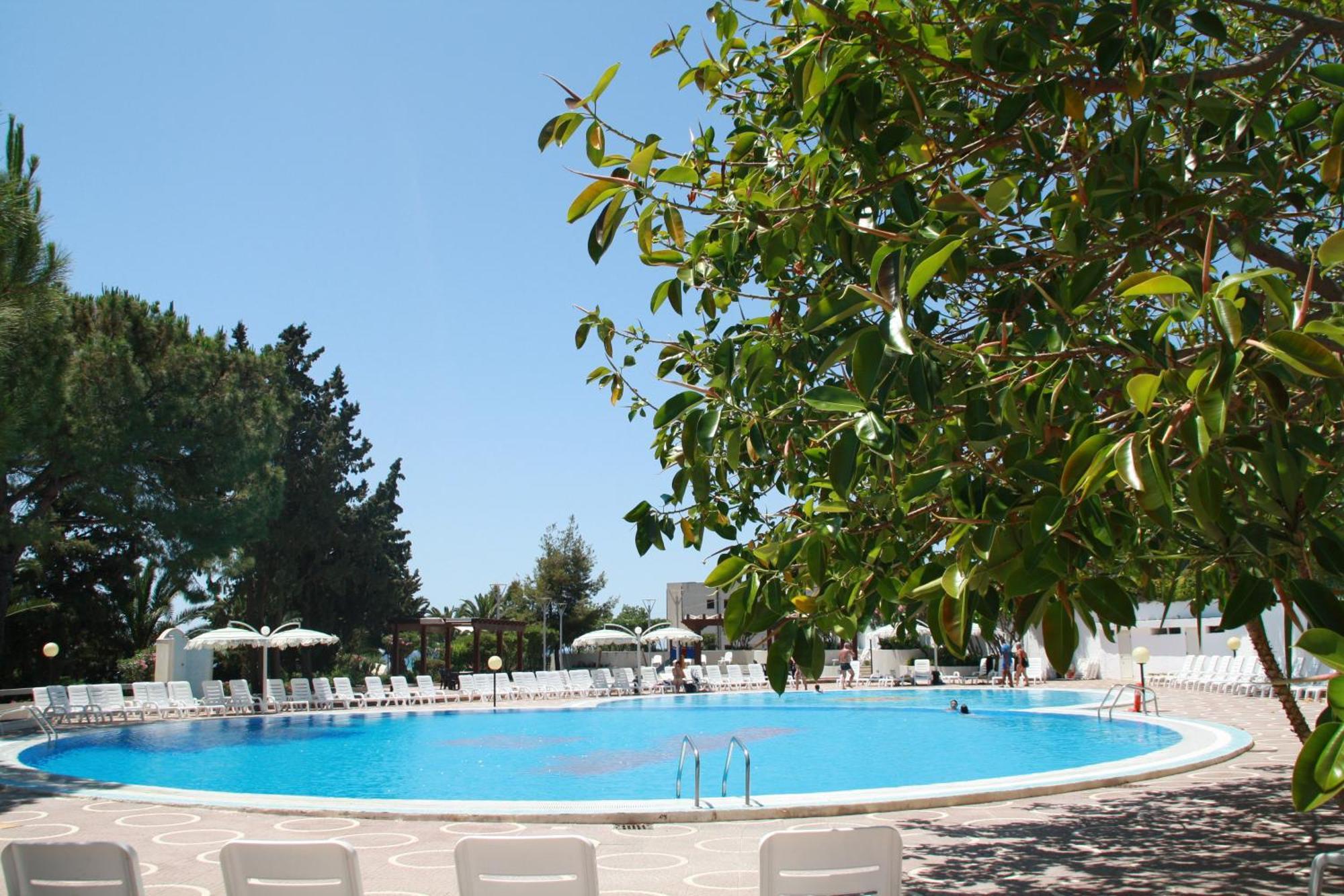 Hotel Villaggio Club Altalia Brancaleone Exterior photo