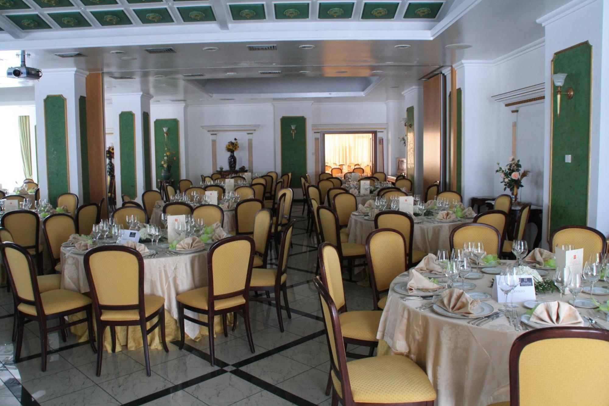 Hotel Villaggio Club Altalia Brancaleone Exterior photo